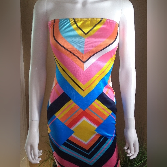 *SOLD OUT* 3 For $38 Bright Color Block Side Split Tube Top Maxi Dress - Picture 2 of 8